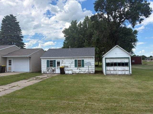 522 2nd Street - Photo 1