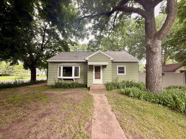 614 8th Avenue - Photo 1