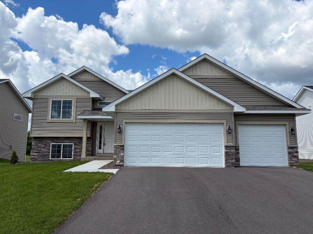 17703 Empire Trail - Photo 1