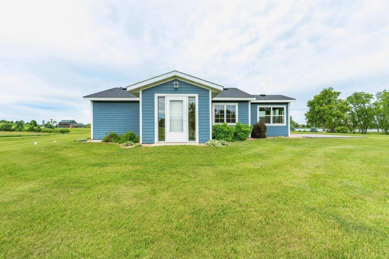 42955 165th Street - Photo 1