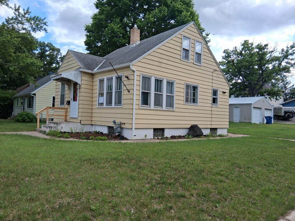 535 5th Avenue - Photo 1