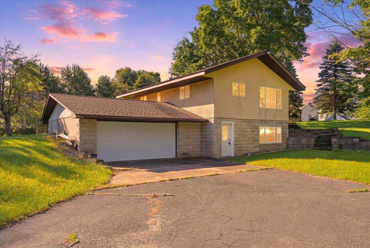 796 Magnor Lake Drive - Photo 1