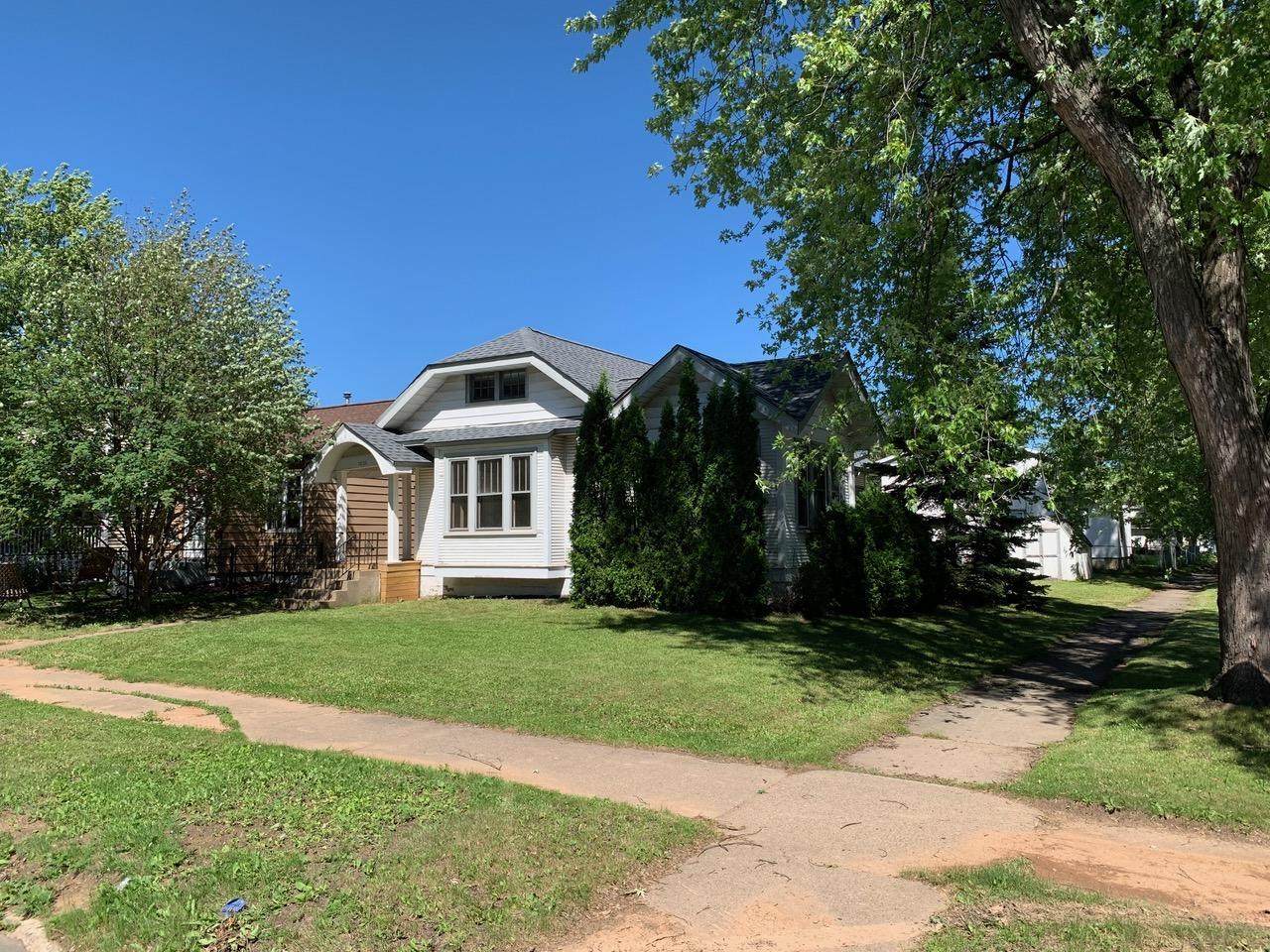 2630 3rd Avenue - Photo 1