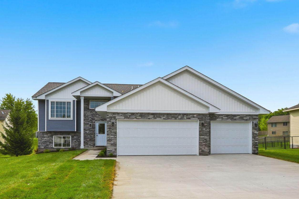404 Westgate Drive - Photo 1