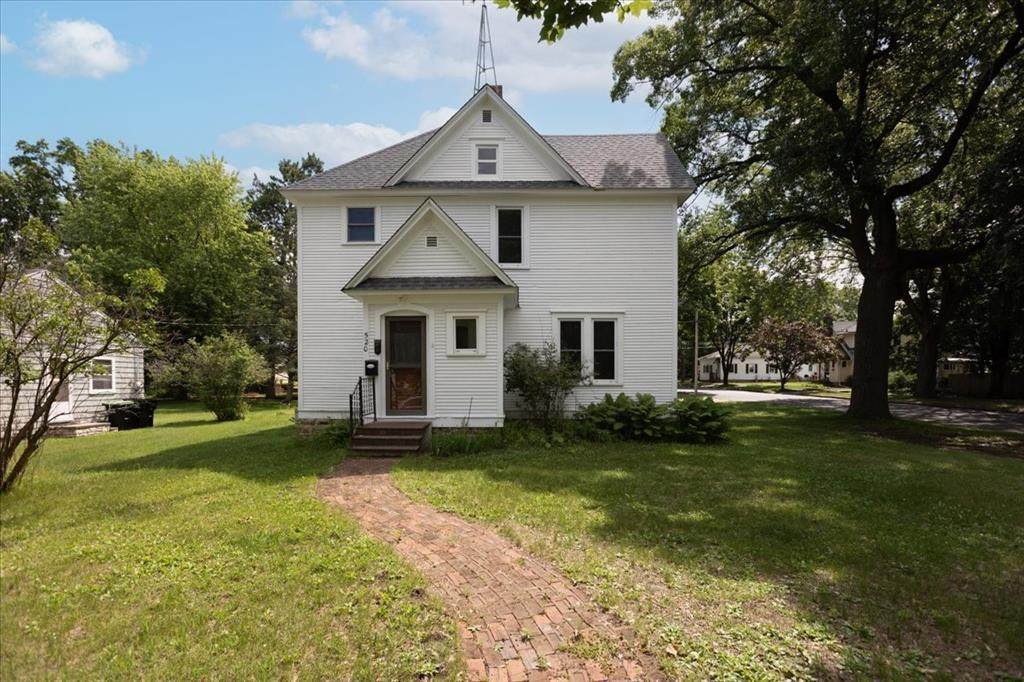 520 12th Street - Photo 1