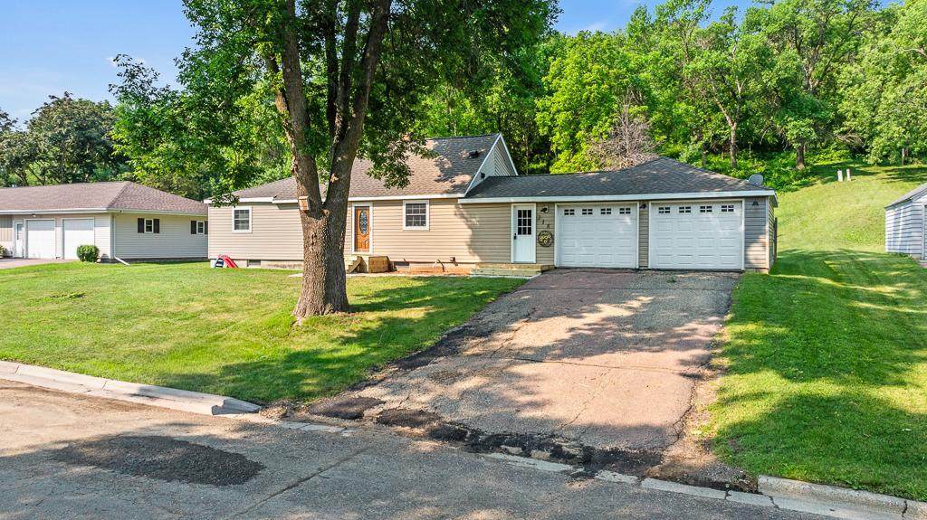 218 Grant Street - Photo 1