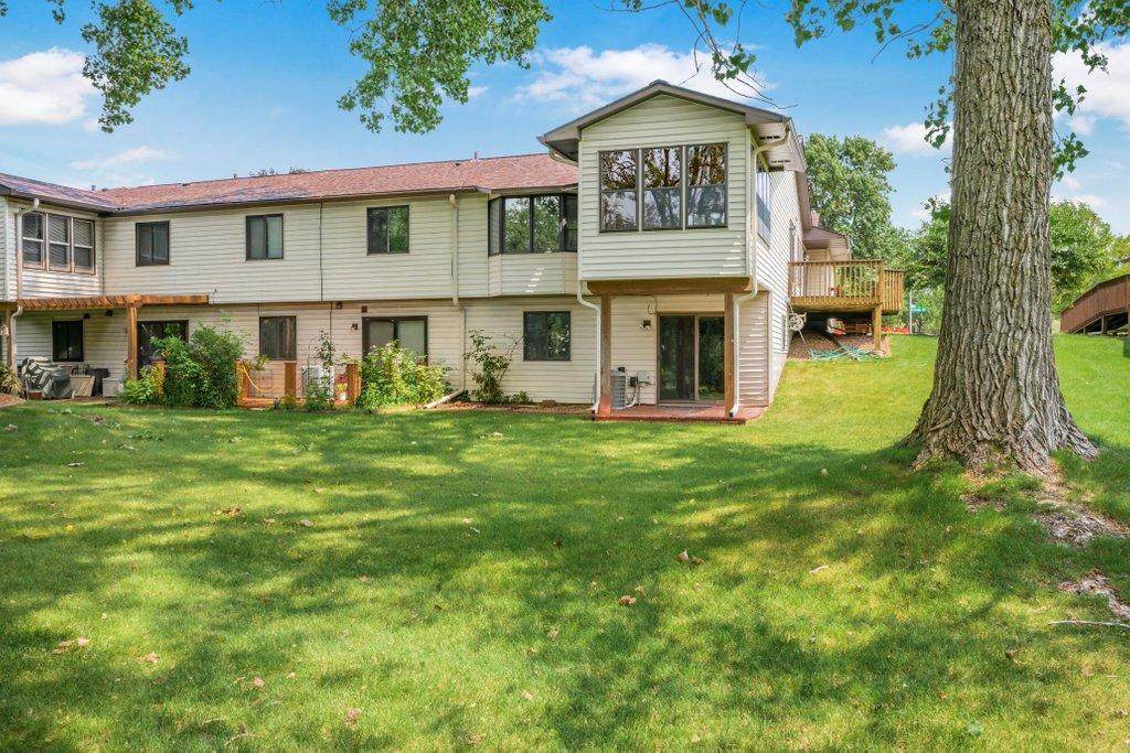 14369 Glenda Drive - Photo 1