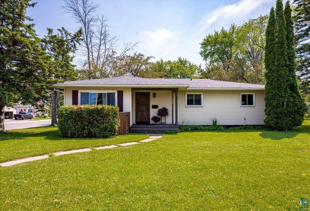 702 21st Street - Photo 1