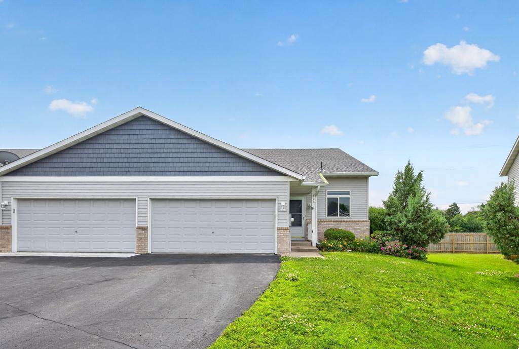 306 Pine Street - Photo 1