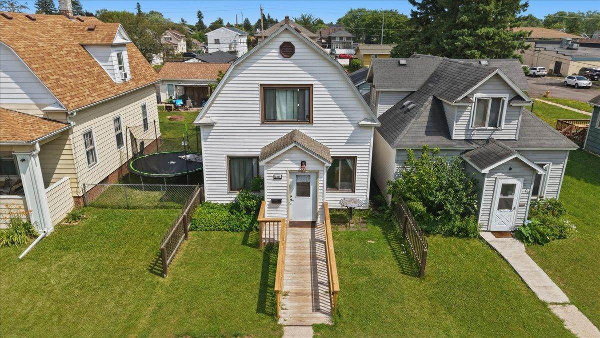 2334 Banks Avenue - Photo 1