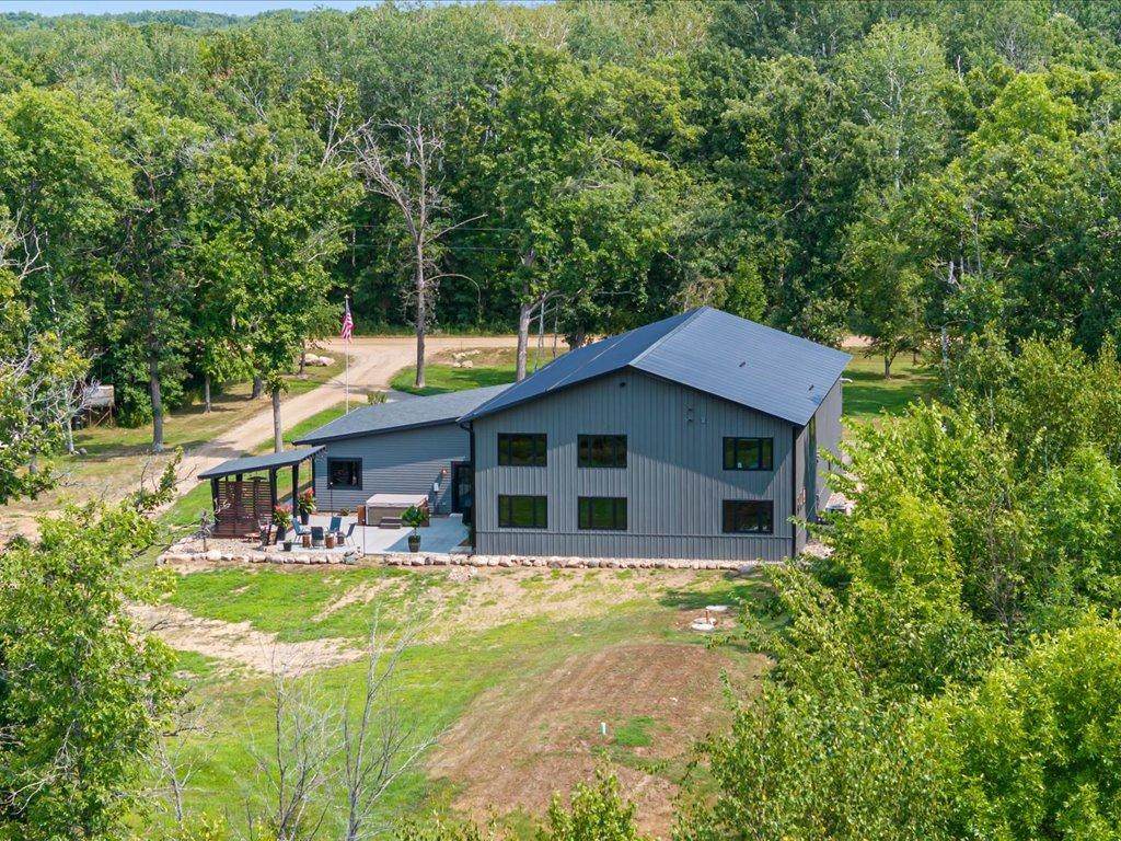6847 Thesing Road - Photo 1