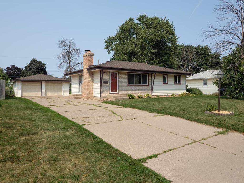 6231 Quail Avenue - Photo 1