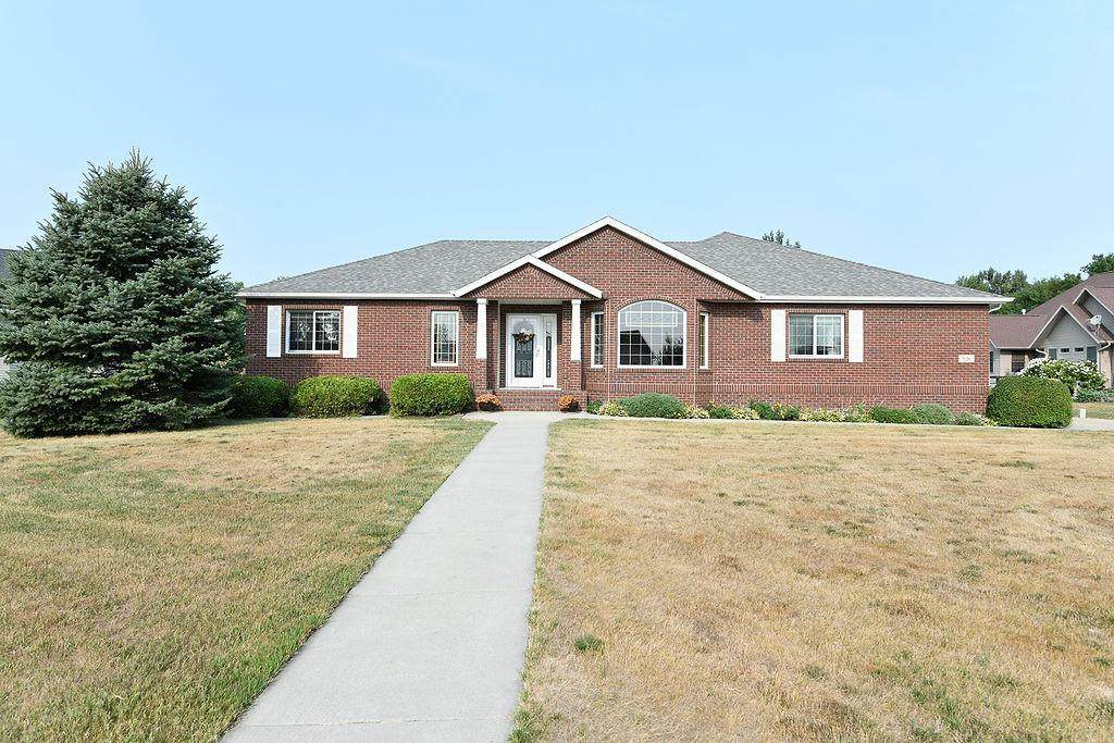 520 2nd Avenue - Photo 1