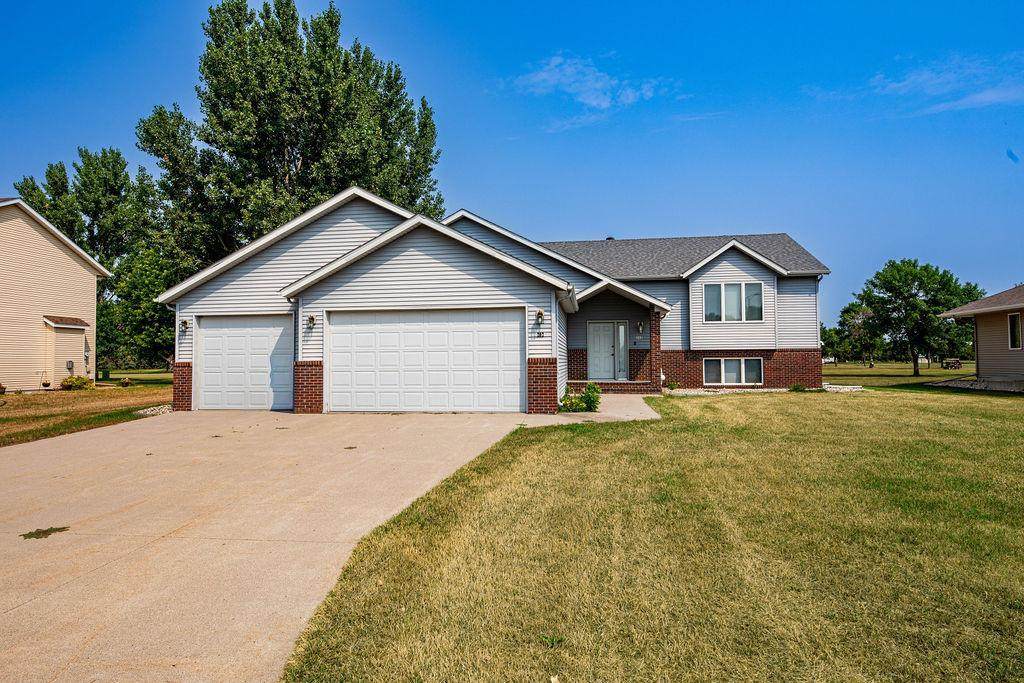 202 Fairway Drive - Photo 1