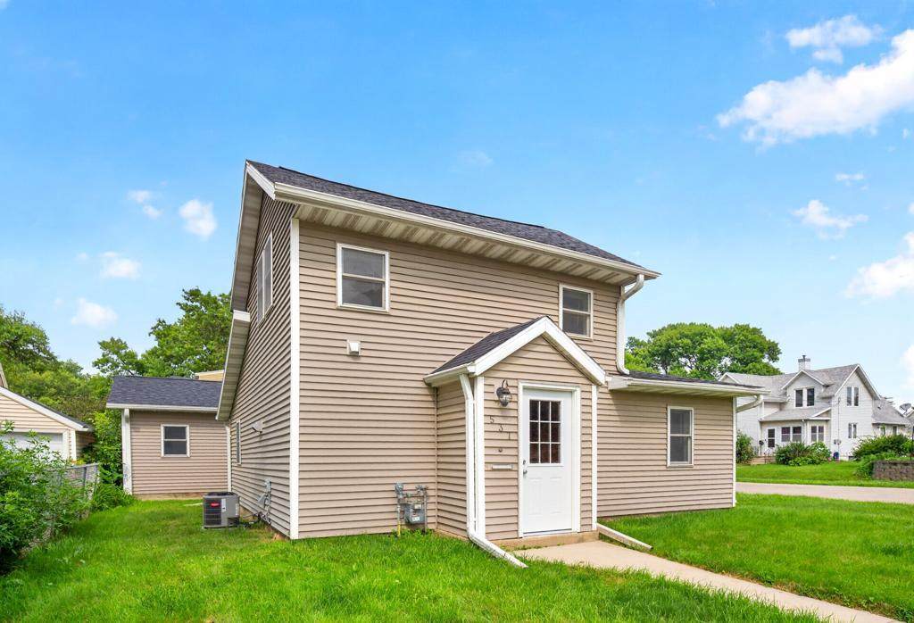 537 3rd Avenue - Photo 1