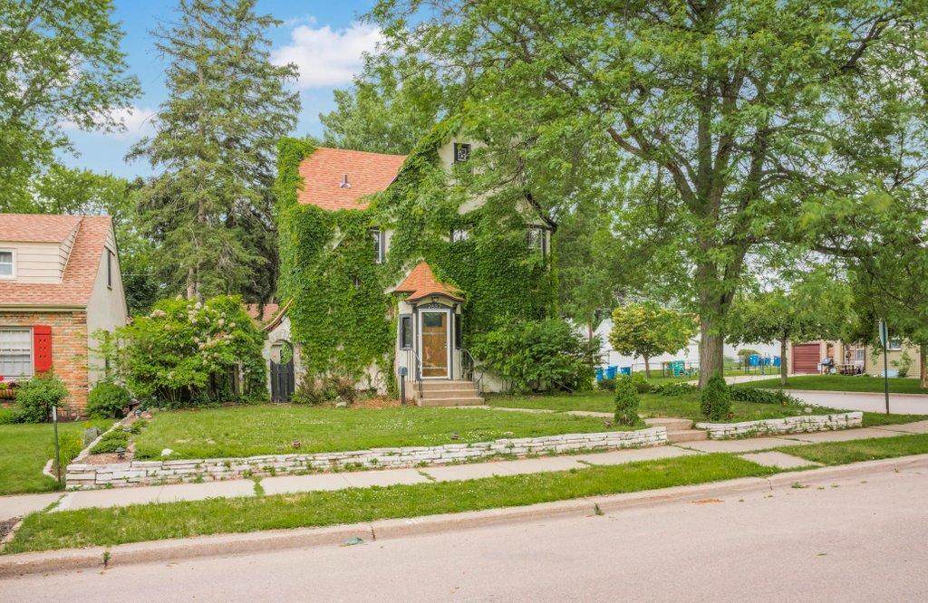 2657 Zenith Avenue - Photo 1