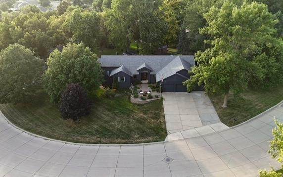 710 20th Street - Photo 1