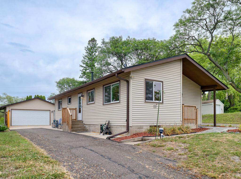 513 Arlington Avenue - Photo 1