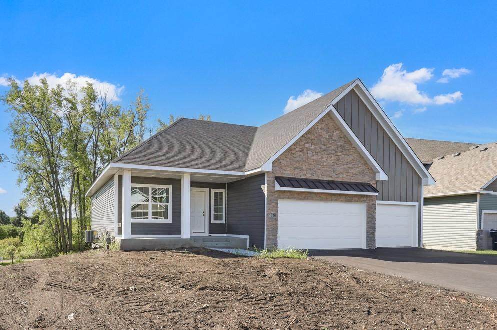 1616 Spruce Street - Photo 1
