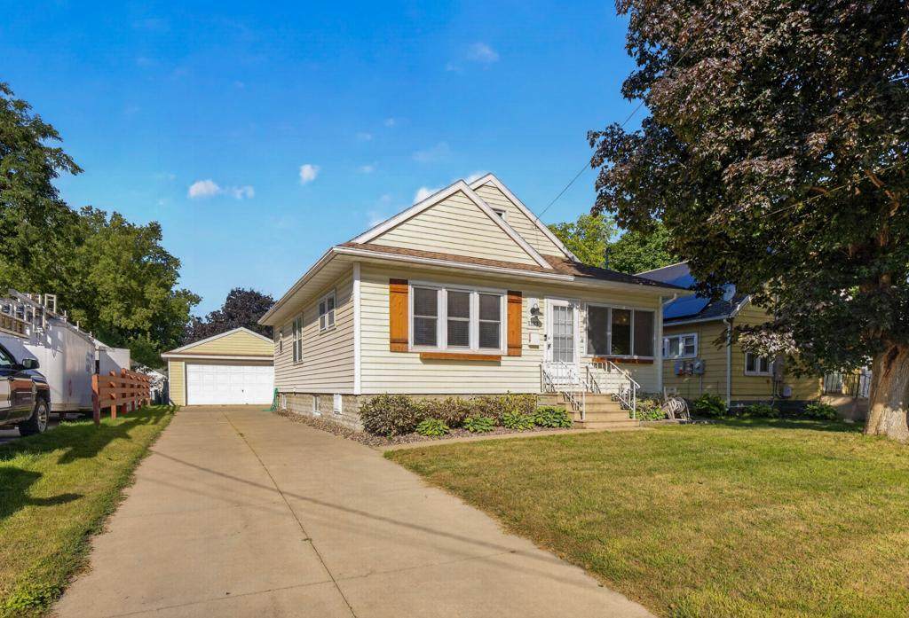 1133 8th Avenue - Photo 1