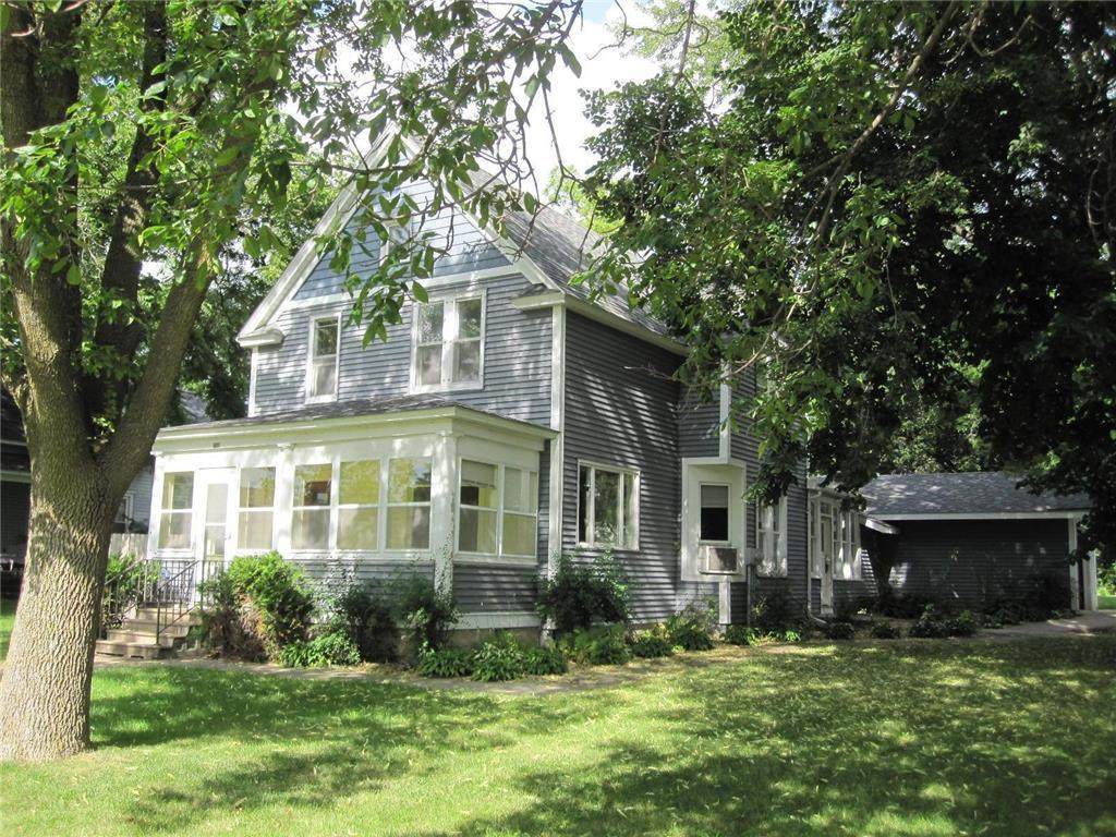 230 Arch Avenue - Photo 1