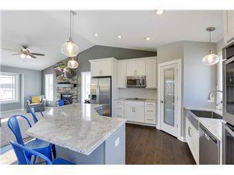 xxx Emerald Boulevard - Photo 1