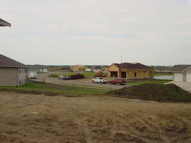 1811 Thunderbird Rd - Photo 1