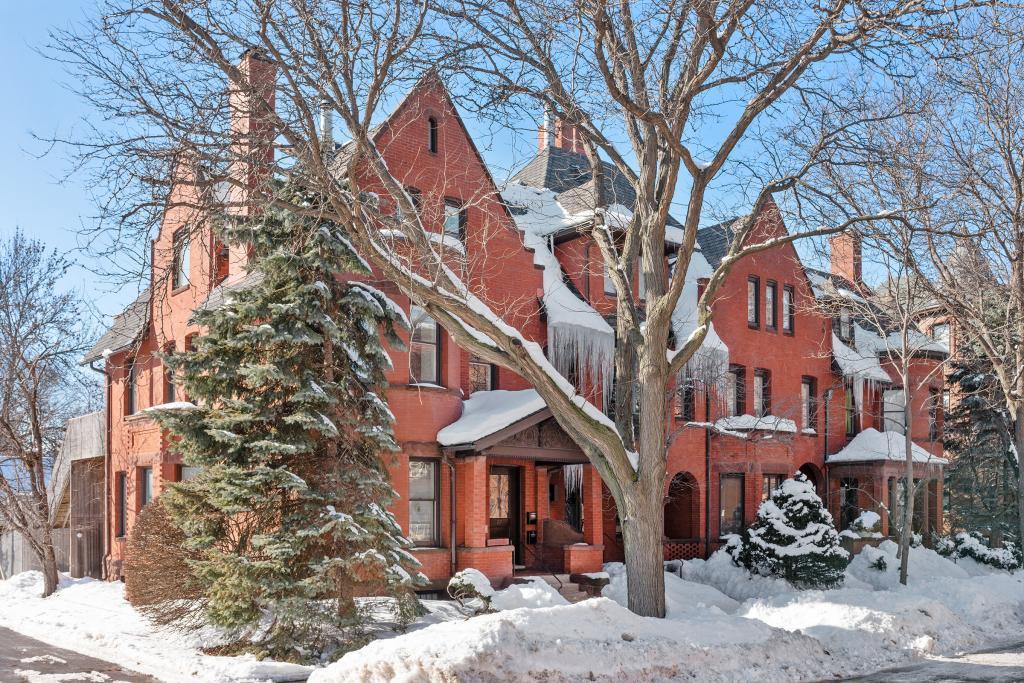 27 Saint Albans Street - Photo 1