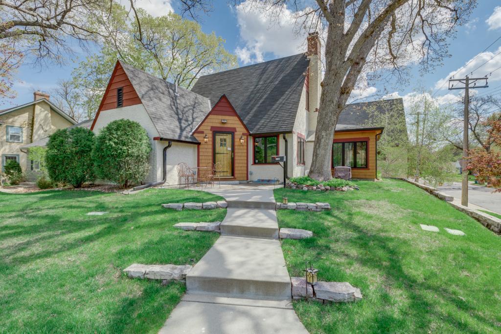 2751 Toledo Avenue - Photo 1
