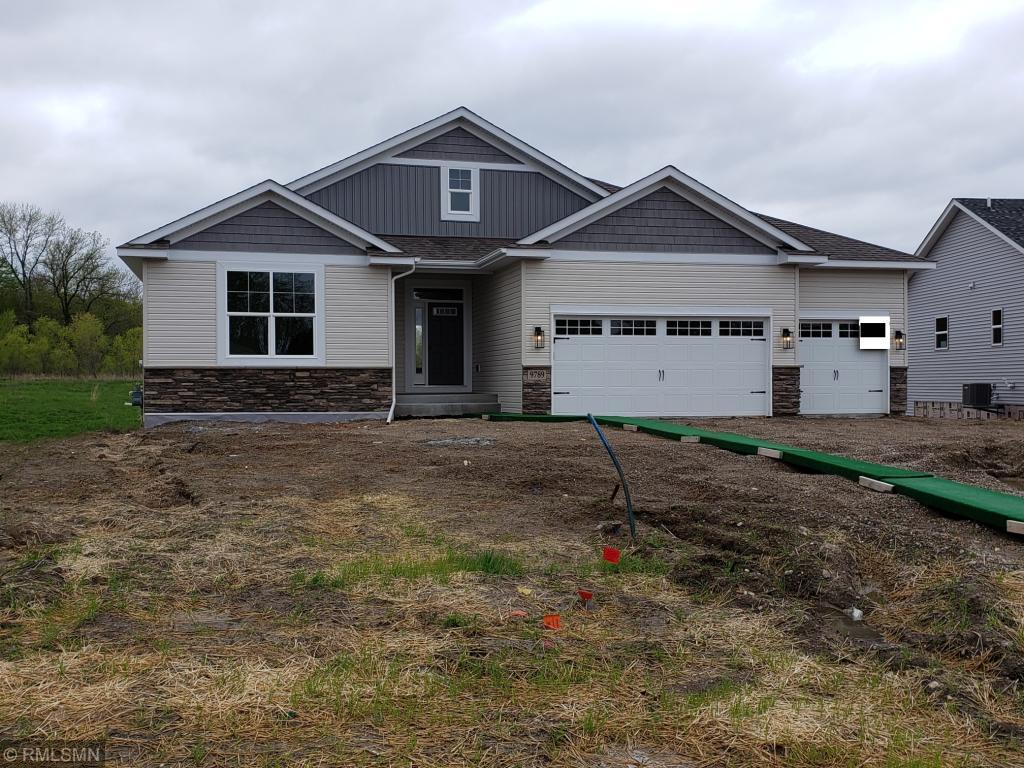 9789 Jasmine Avenue - Photo 1
