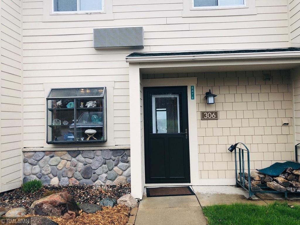 8476 Tuxedo Road - Photo 1