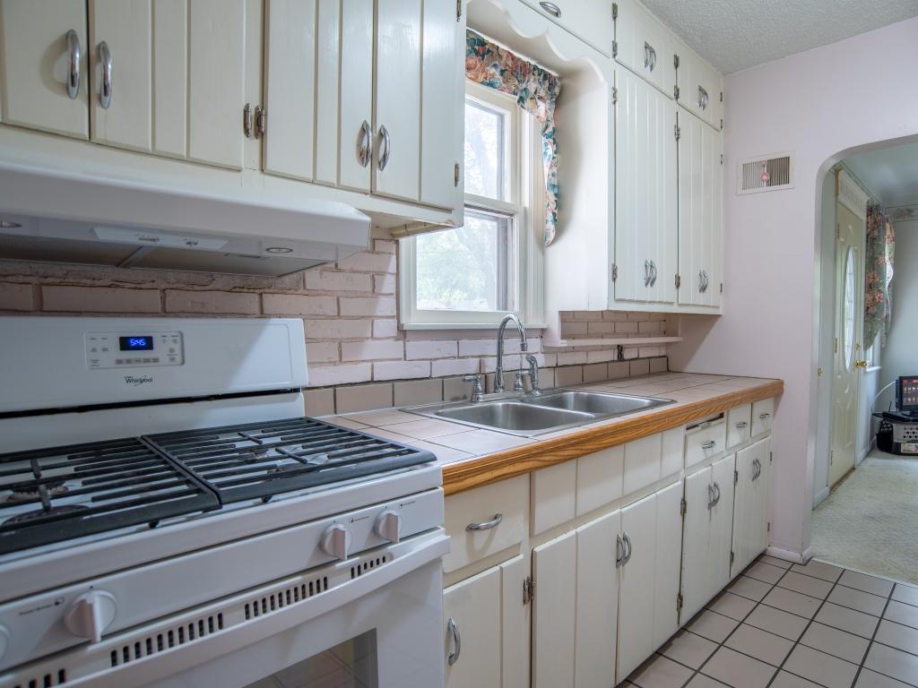 117 Birch Street - Photo 1