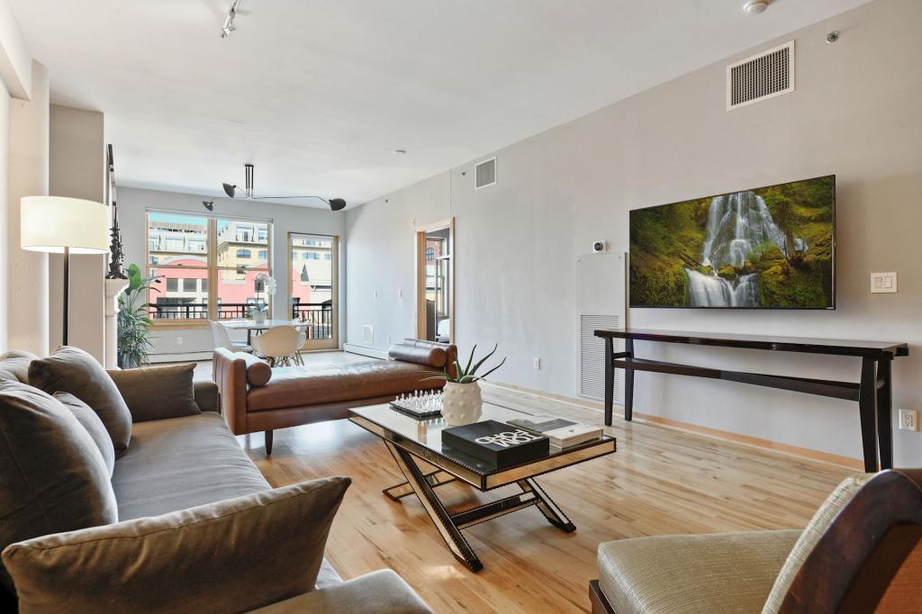 401 2nd Street - Photo 1