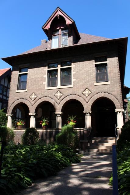 339 Summit Avenue - Photo 1