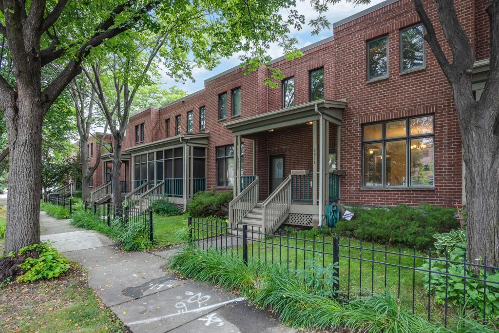 2014 6th Street - Photo 1