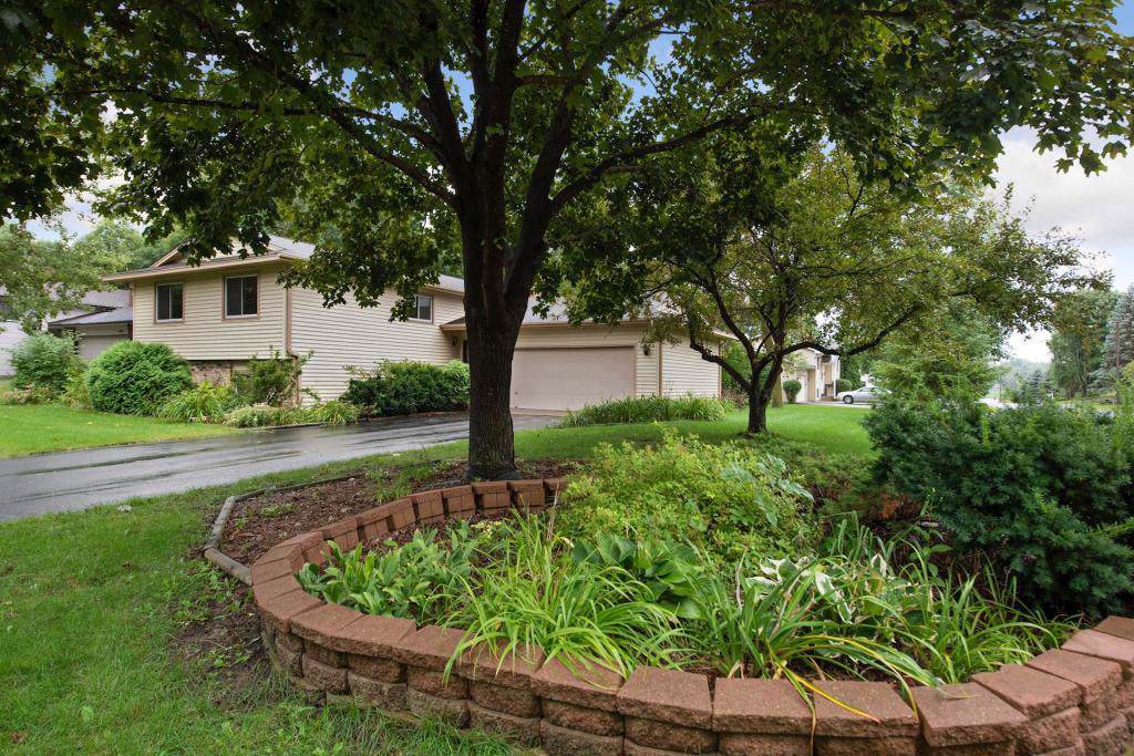 16789 Honeysuckle Lane - Photo 1