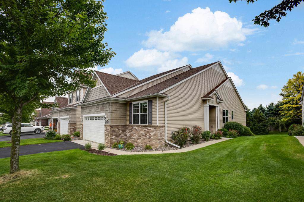 4475 Empress Way - Photo 1