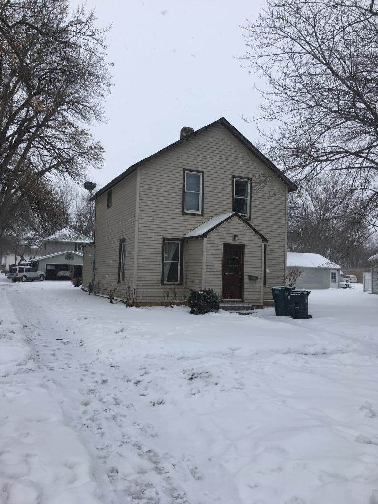 410 Lynd Street - Photo 1