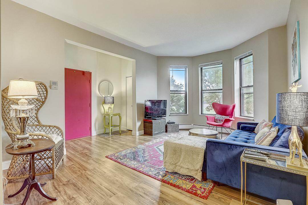 1811 Elliot Avenue - Photo 1
