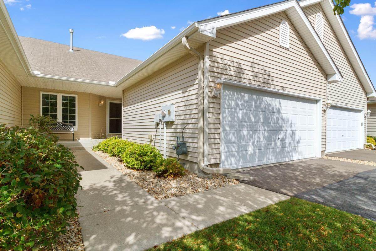 17403 Deerfield Drive - Photo 1