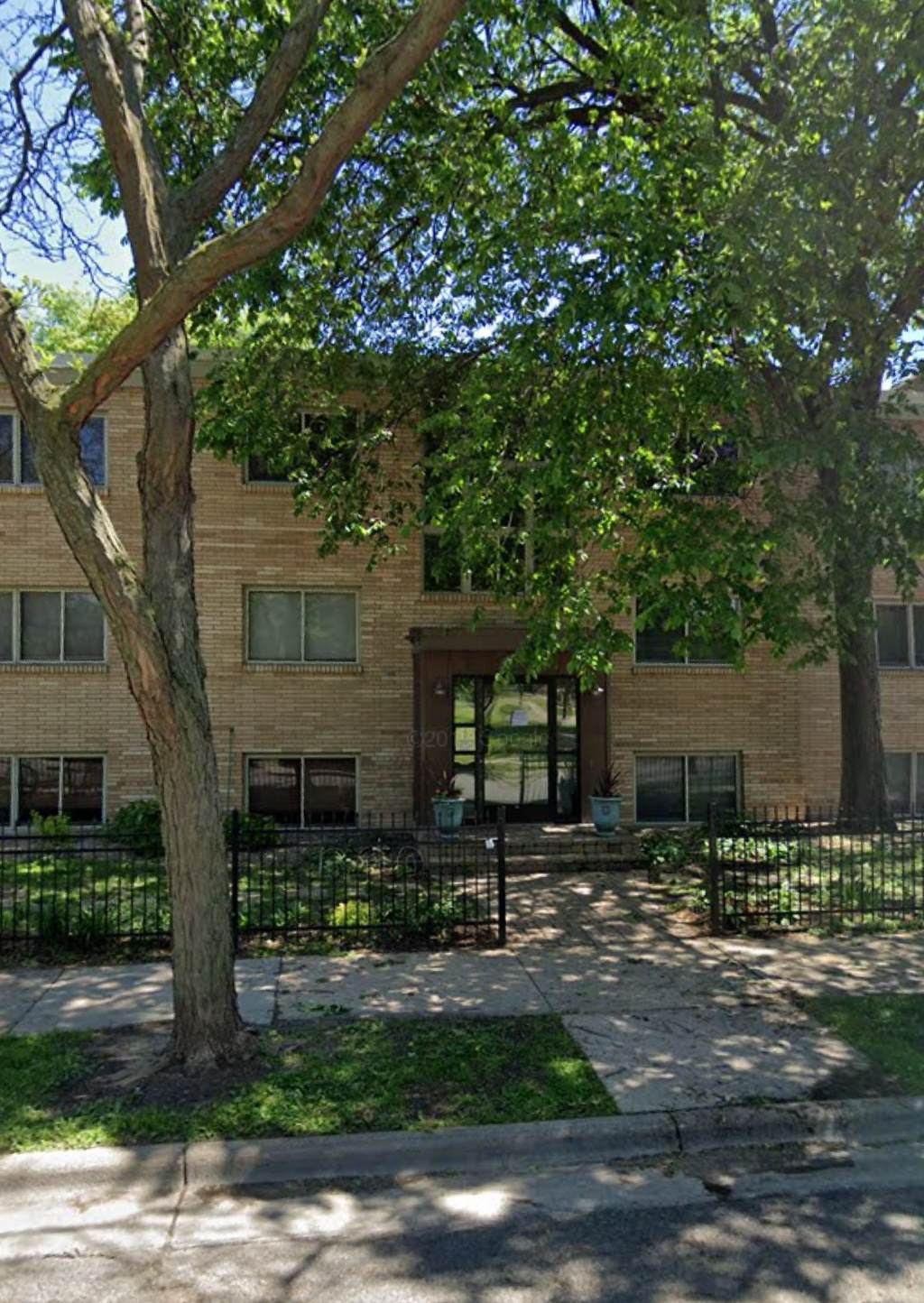 2507 Bryant Avenue - Photo 1