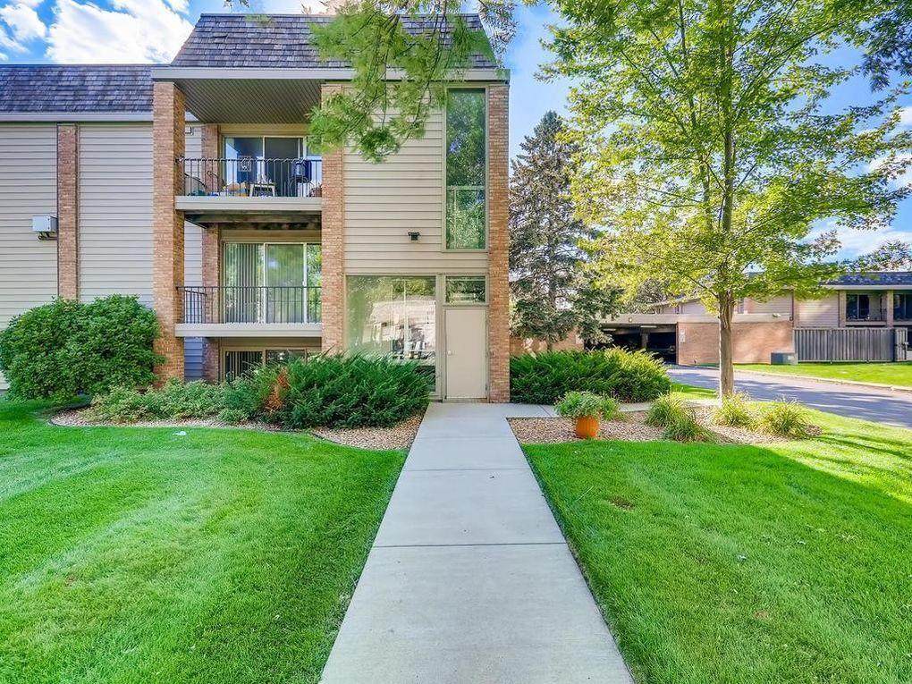 6423 Colony Way - Photo 1