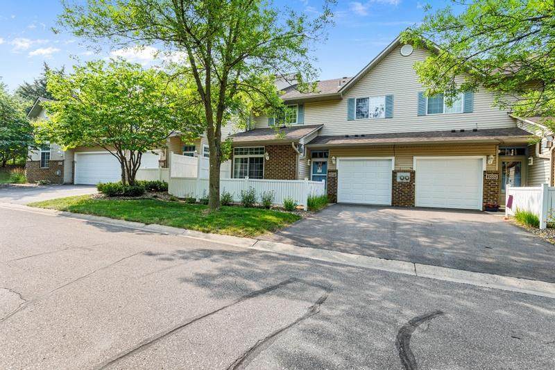 2557 Mallard Drive - Photo 1