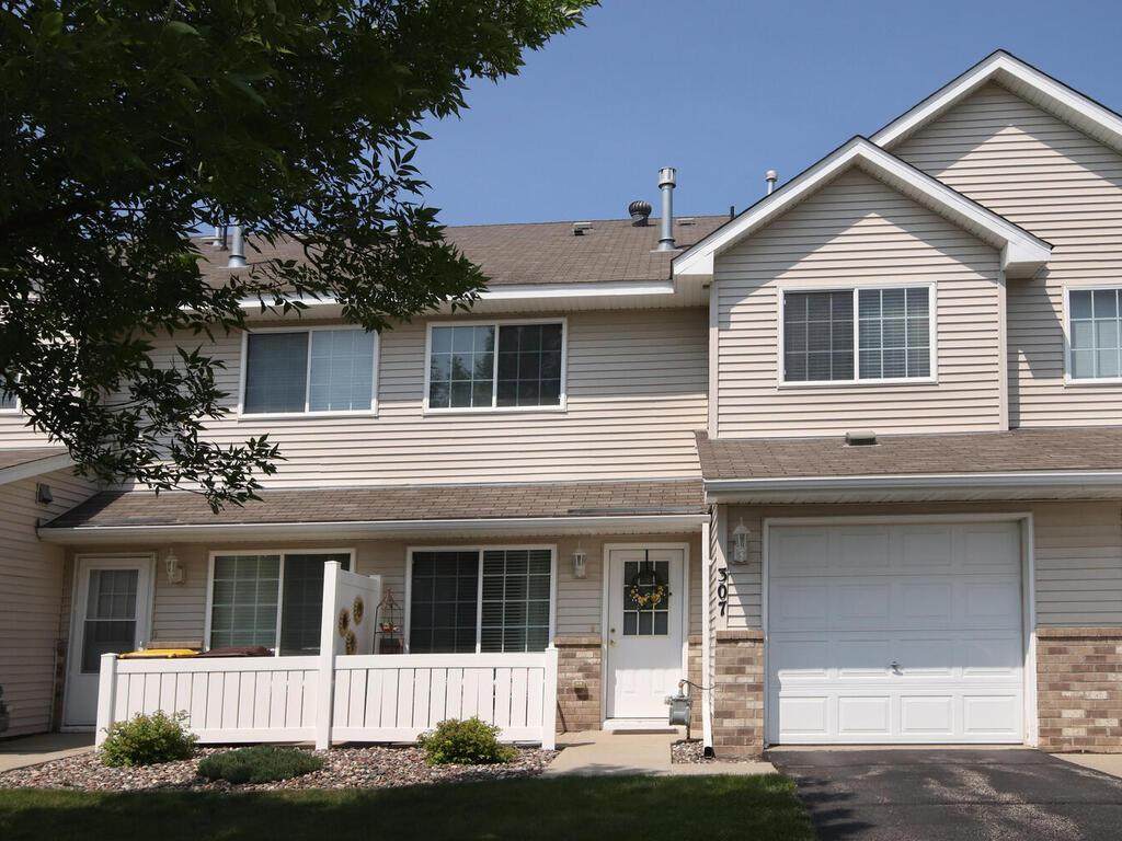 307 Horizon Drive - Photo 1