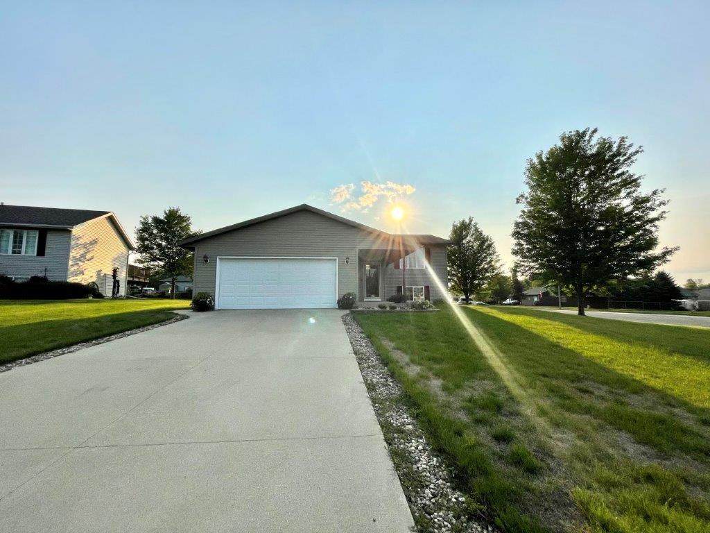 507 12th Avenue - Photo 1