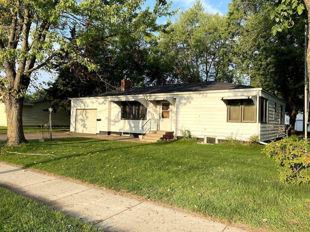 522 Lake Avenue - Photo 1