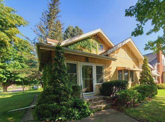 701 4th Avenue - Photo 1