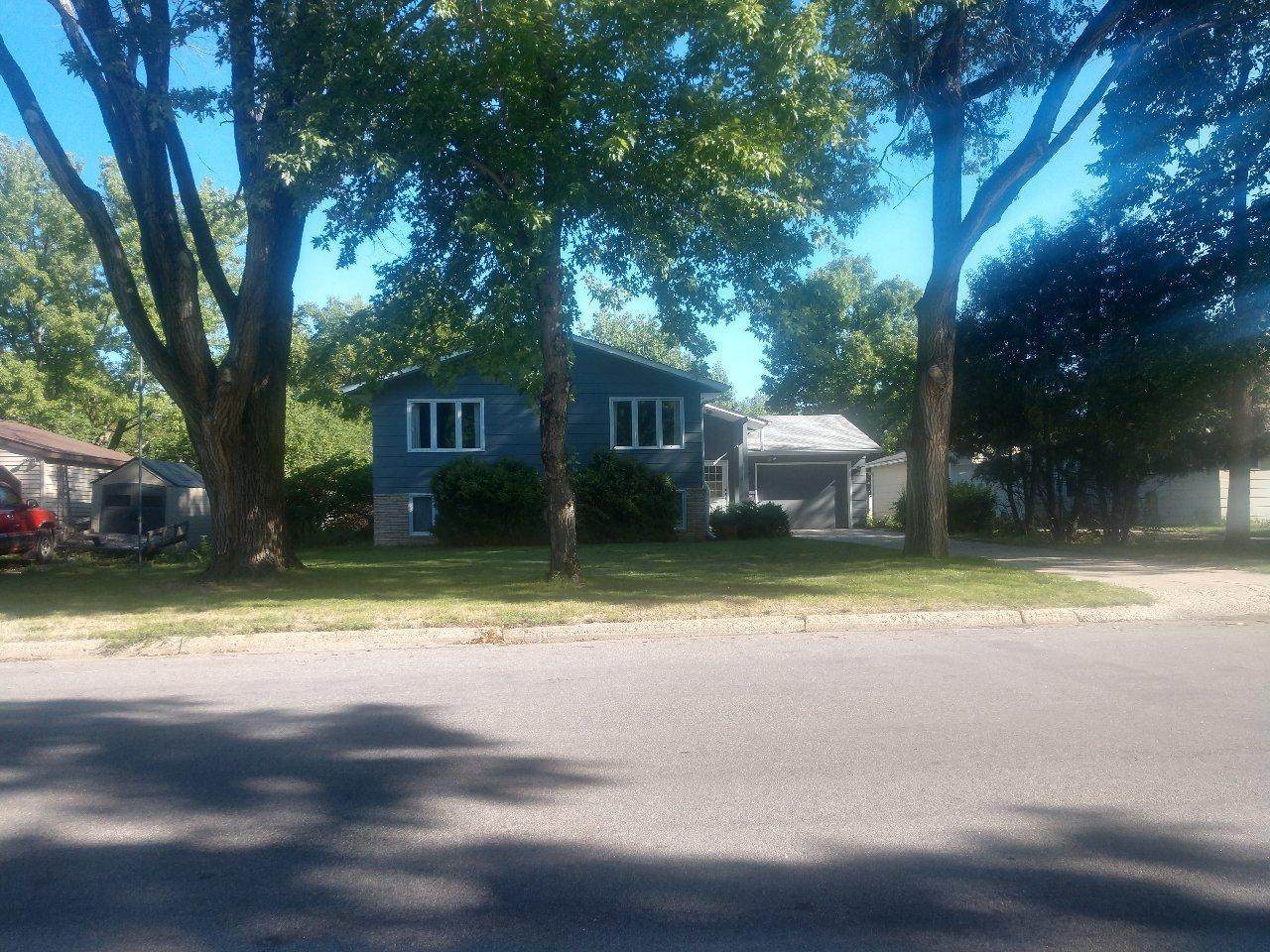 505 Walnut Street - Photo 1
