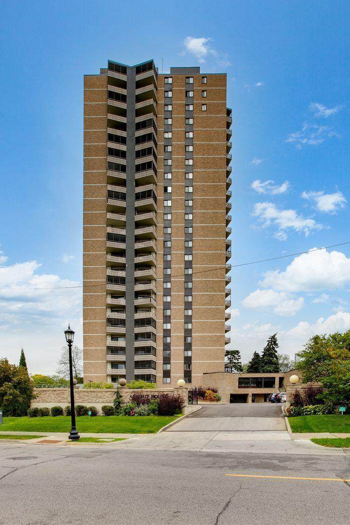 400 Groveland Avenue - Photo 1