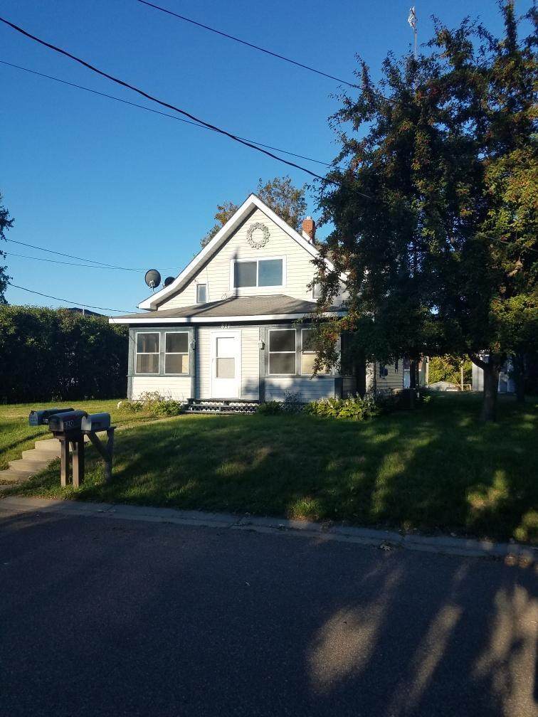 821 3rd Street - Photo 1